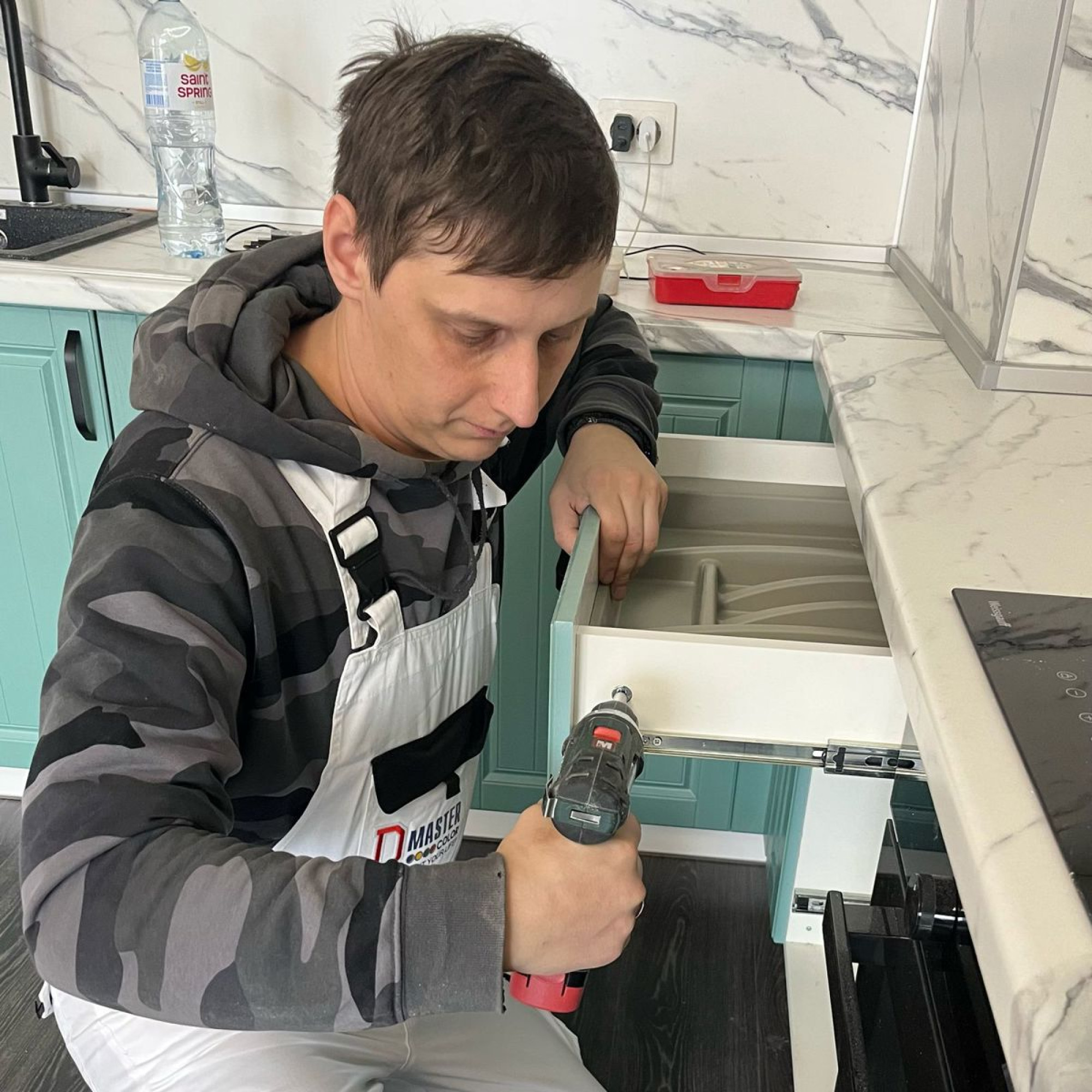 Сборка пеленального комода